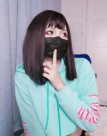 他扒开我内裤摸到流水_剧情片电影免费在线