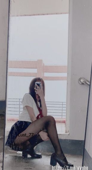 男生摸女生下面视频_在线手机观看