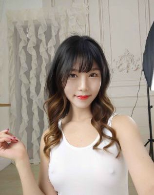 丰奶镇娇妻在线播放_普通话在线观看
