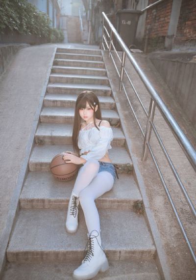 关秀媚的三级在线观看_免费高清日本成人在线