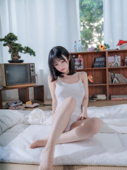 美女毛片老太婆80岁_剧情片全集在线观看