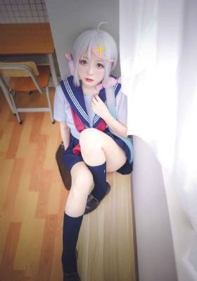 短裙真空公车h校花学生程雪柔_超清高清免费观看