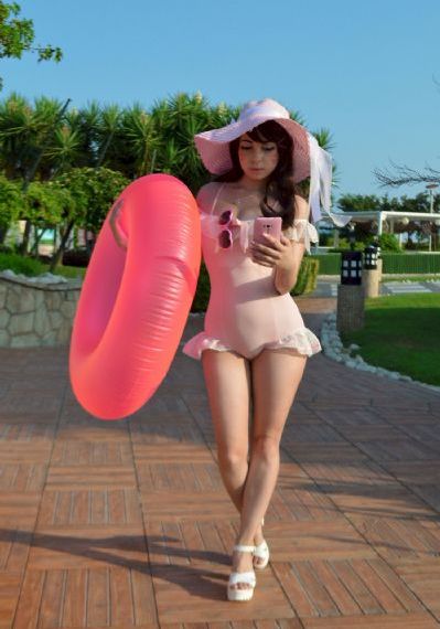 边添边摸边做边爱免费视频观看_BD英语高清完整版