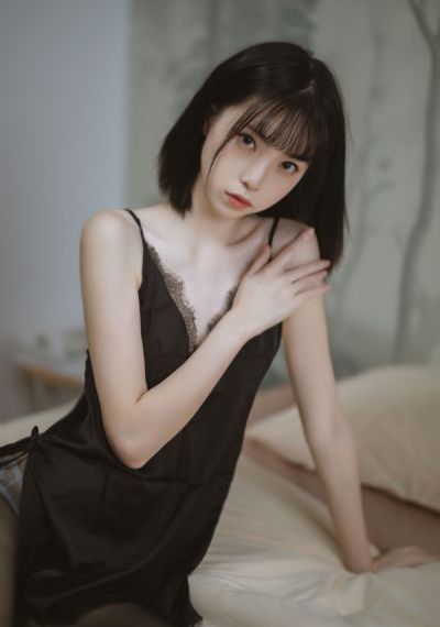教练一边揉我胸一边亲我_DVD免费观看超清