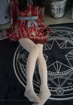 男人趴在女女身上曰皮的视频_1080神马在线观看