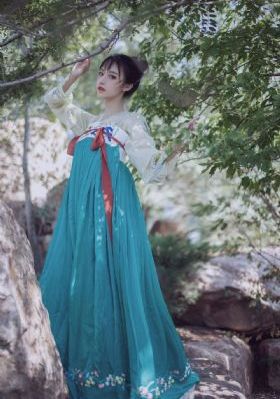 艳妇名器乱小说_BD免费在线播放